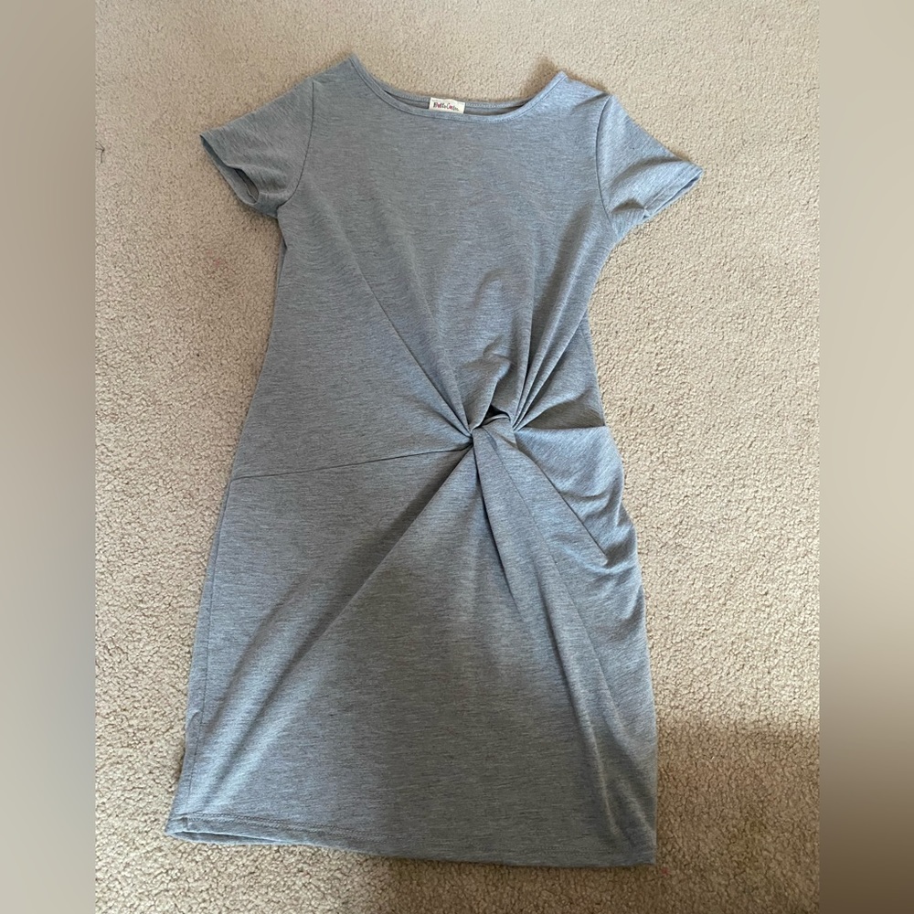 Small gray t shirt dress with knot detail